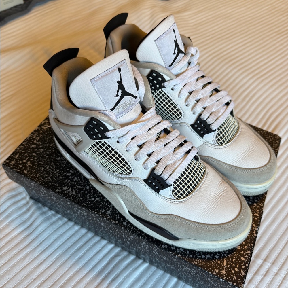 Jordan Air 4 Retro in White